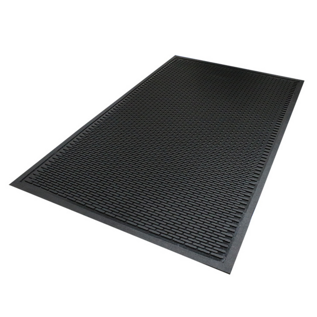 SuperScrape Mat with molded tread surface cleats. Ideal for use outside. 4'x6'